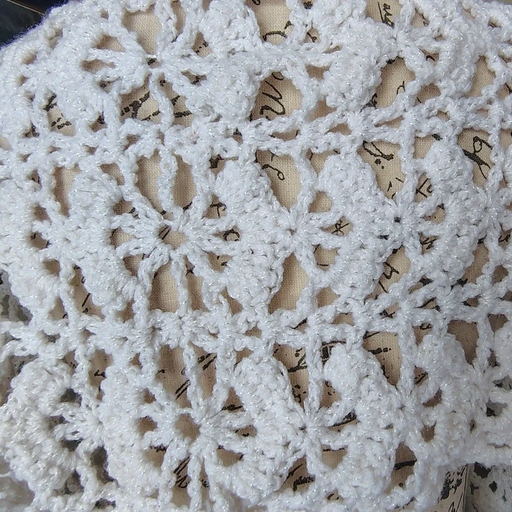 Vintage Style White Crochet Shawl Shrug Wrap Floral Medallion Boho Coquette‎